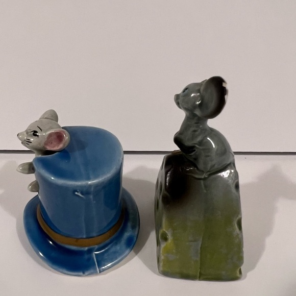 2 Vintage Mouse Norleans Japan ( 1 in a Top Hat And 1 Standing On A Cheese ) - Picture 2 of 11
